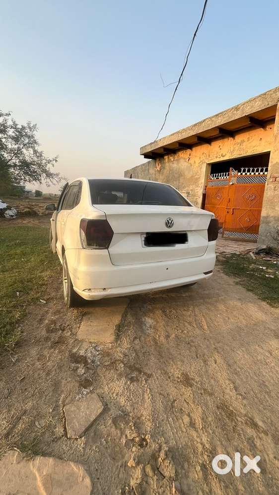 Volkswagen Ameo Petrol,cng2017