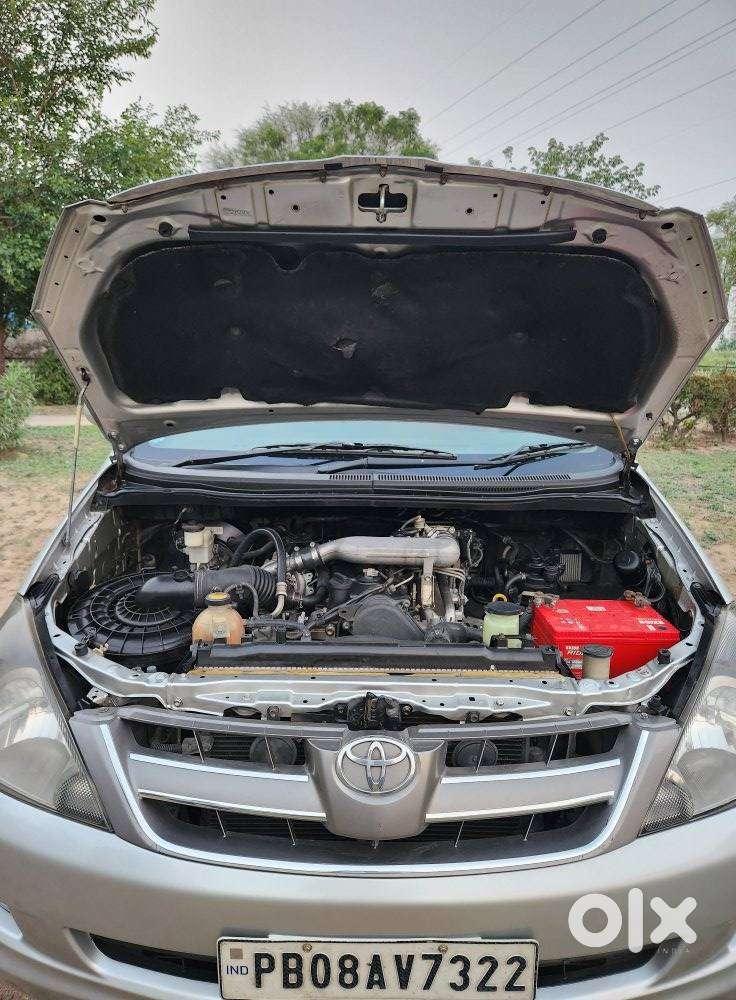 Toyota Innova 2.5 Ev (diesel) Ms 8 Seater Bs Iv, 2006, Diesel