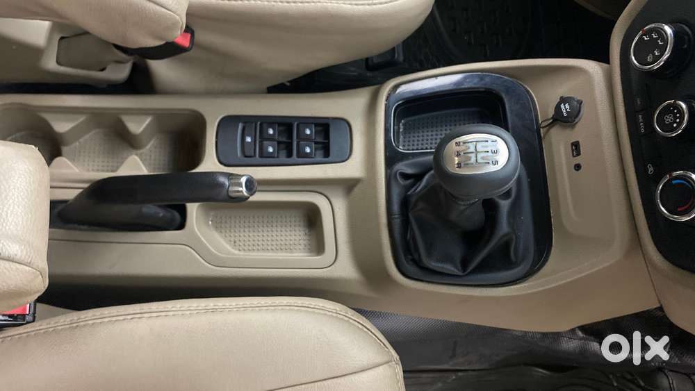 Mahindra Tuv 300 Mhawk100 T8, 2017, Diesel