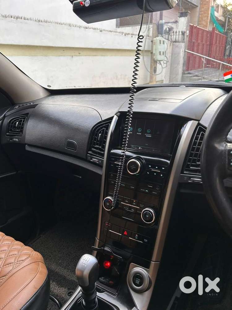 Mahindra Xuv500 2018 Diesel 85000 Km Driven