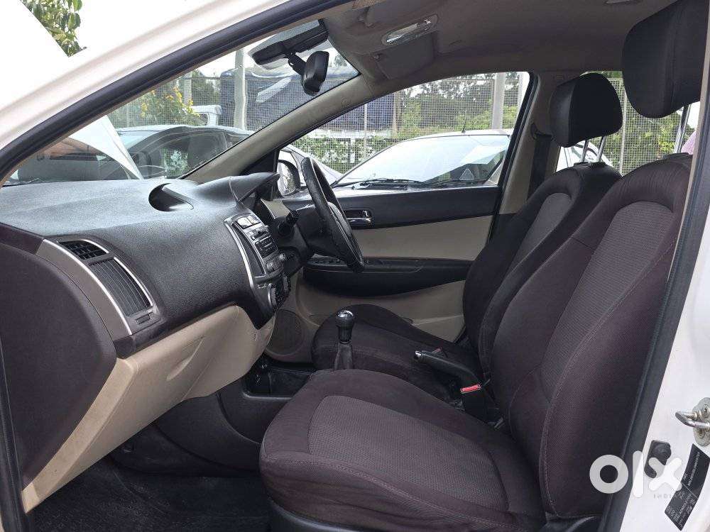 Hyundai I20 Sportz 1.2 Bs-iv, 2012, Petrol