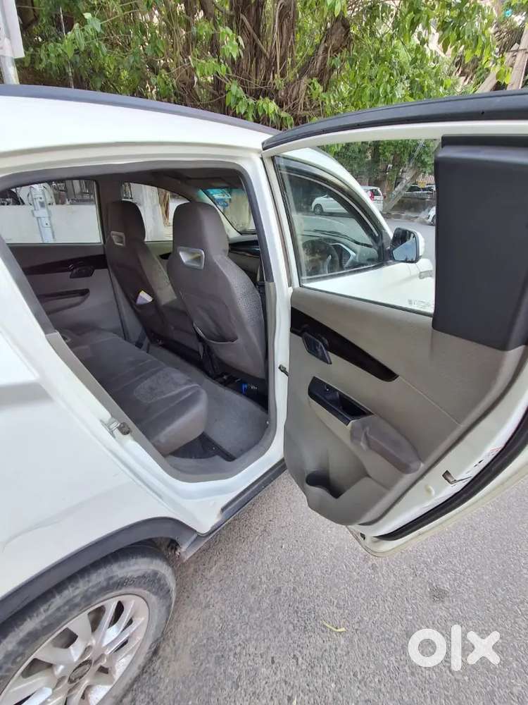 Mahindra Kuv 100 K8 2016 Diesel 143000 Km Driven