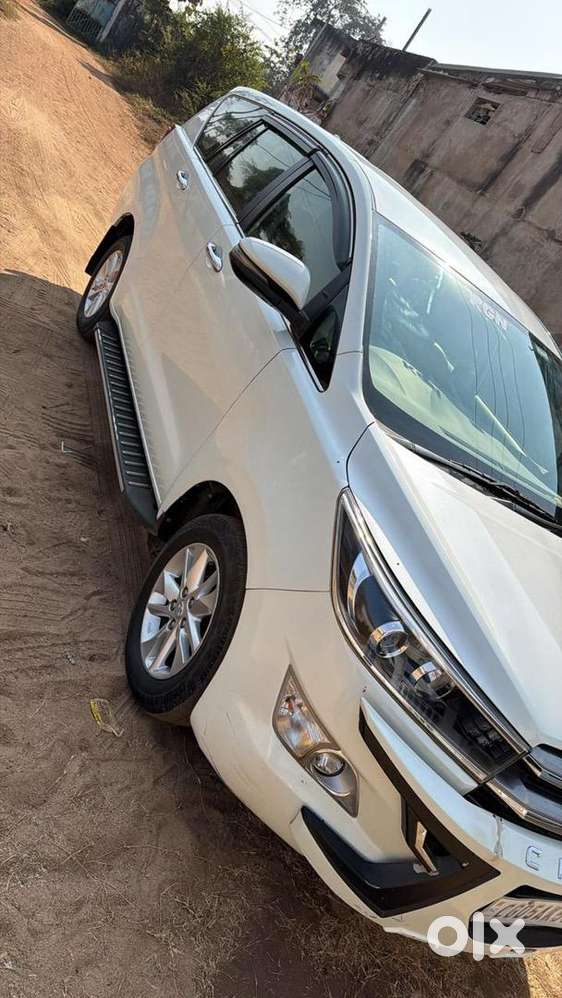 Toyota Innova Crysta 2020 Diesel 140000 Km Driven
