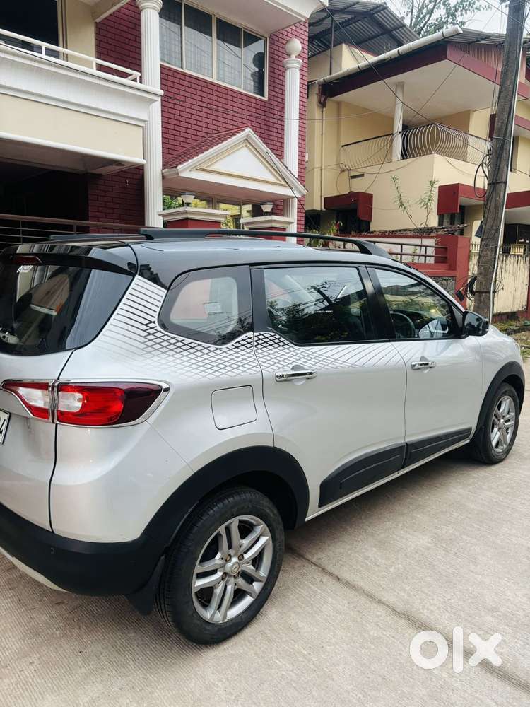Renault Triber 1.0 Rxz Dual Tone, 2021, Petrol