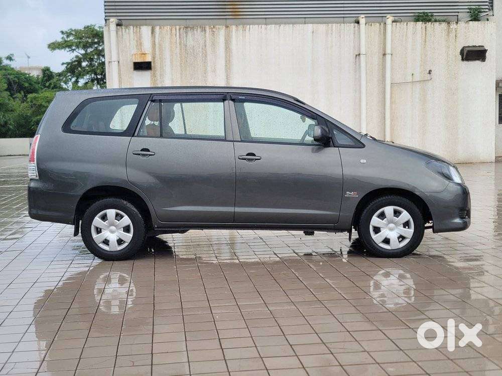 Toyota Innova 2.5 G (diesel) 7 Seater, 2011, Diesel