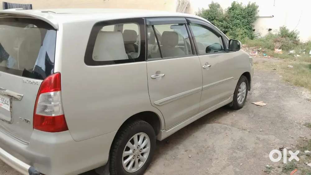 Toyota Innova 2013 Diesel 2nd Owner