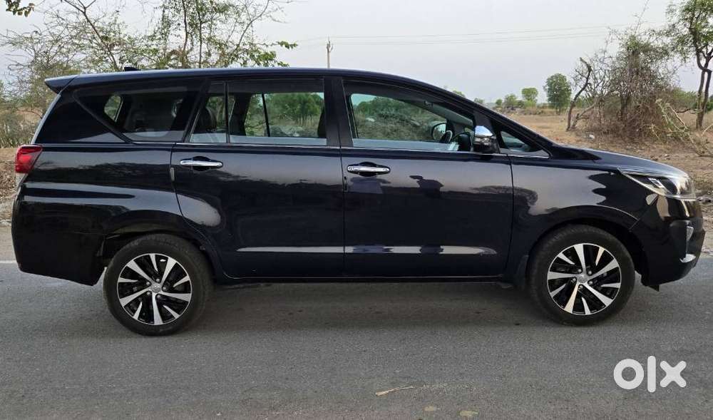 Toyota Innova Crysta Zx 2.4 Diesel 7 Seater, 2022, Diesel