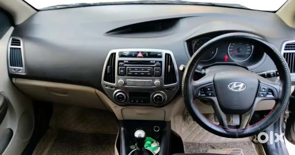 Hyundai I20 Sportz 2012 Petrol Mt