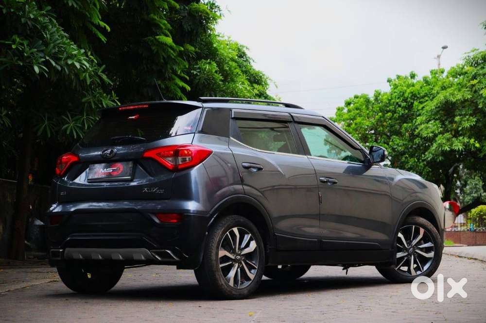 Mahindra Xuv300 W8 Option Dual Tone, 2021, Petrol