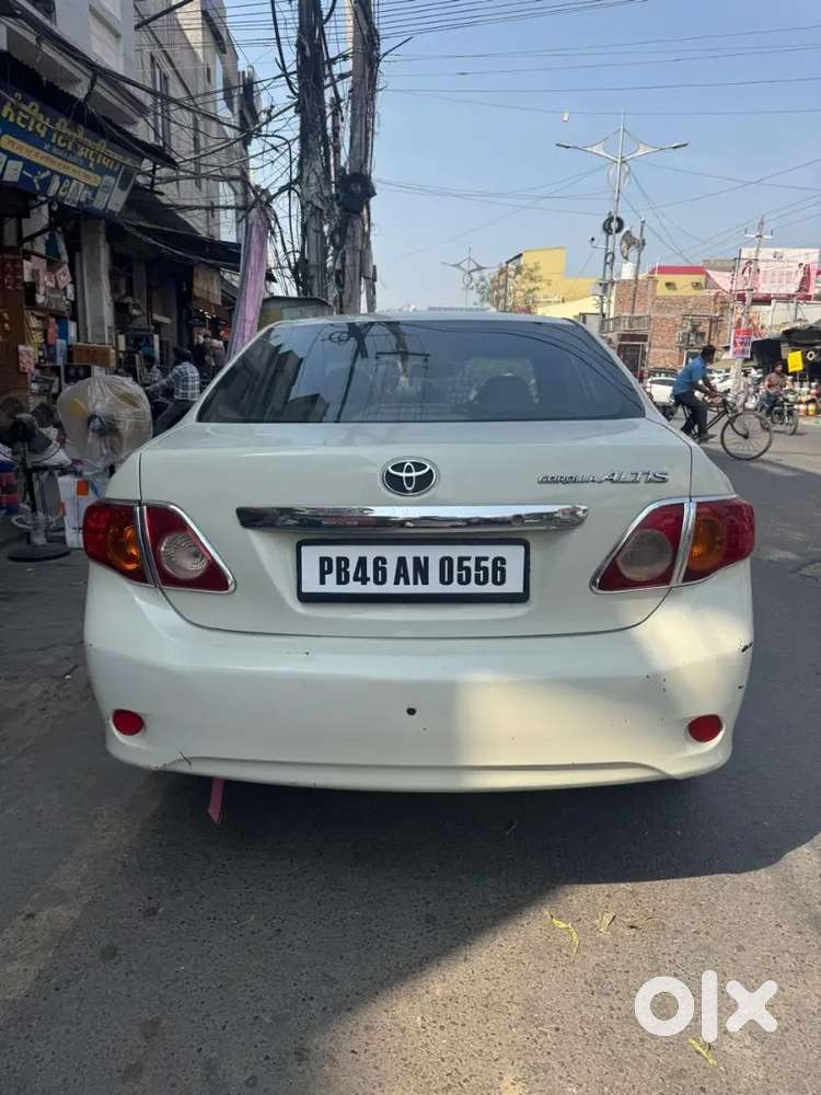 Toyota Corolla Altis 2010
