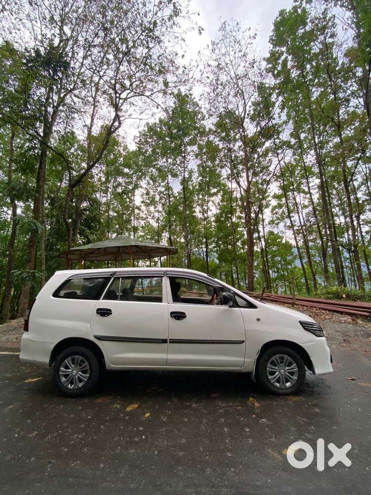 Toyota Innova 2.5 Ev (diesel) Ps 8 Seater Bs Iv, 2014, Diesel