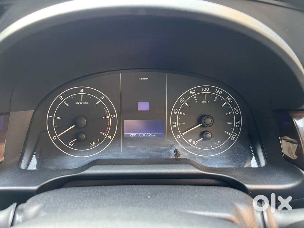 Toyota Innova Crysta [2020-ongoing] 2.4 Gx 7 Str, 2022, Diesel