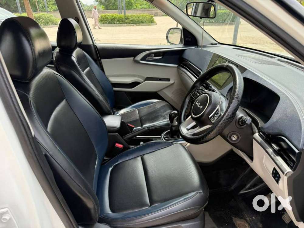 Kia Carens 1.4 Premium 7 Str, 2023, Diesel