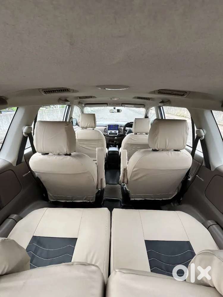 2015 Toyota Innova 2.5 V Intercooler ( Noc Rate)