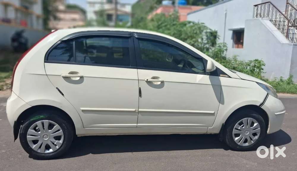 Tata Indica Vista Aura 1.3 Quadrajet (ABS), 2010, Diesel