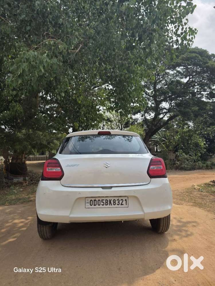 Maruti Suzuki Swift 1.2 Vxi (o), 2023, Petrol