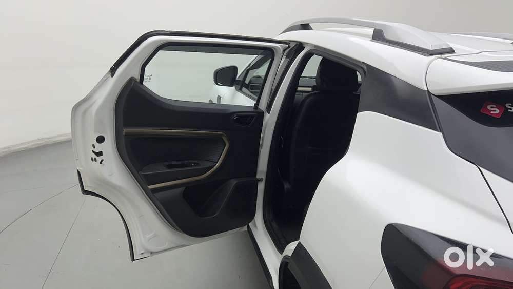 Renault Kiger Rxt, 2021, Petrol