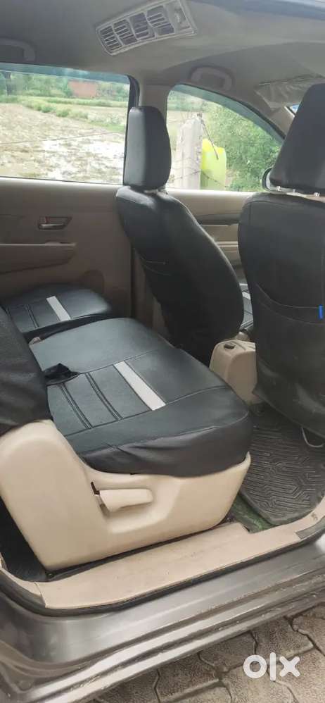 Maruti Suzuki Ertiga 2023 Vxi Cng