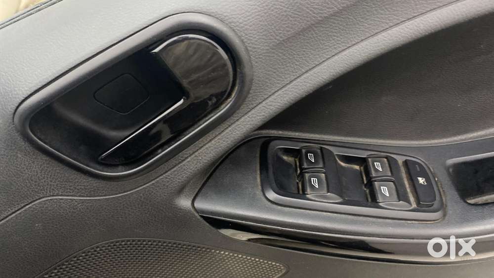 Ford Figo Petrol Titanium, 2020, Petrol