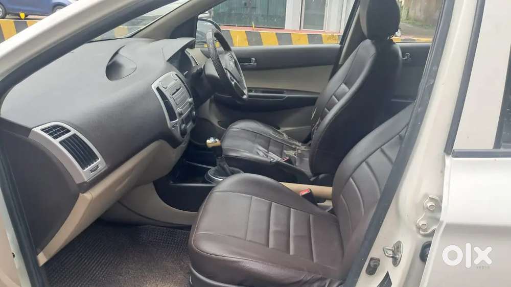 Hyundai I20 Sportz 2011