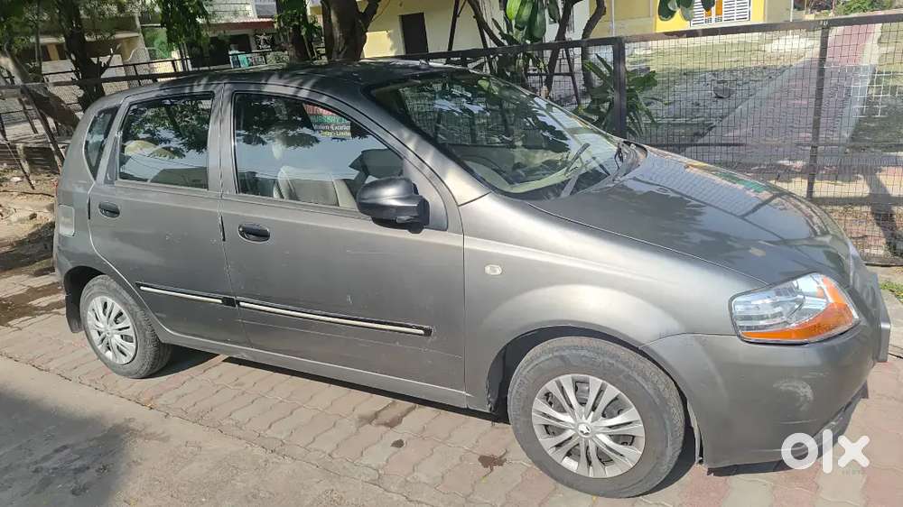 Chevrolet Aveo 2010 Petrol 85000 Km Driven