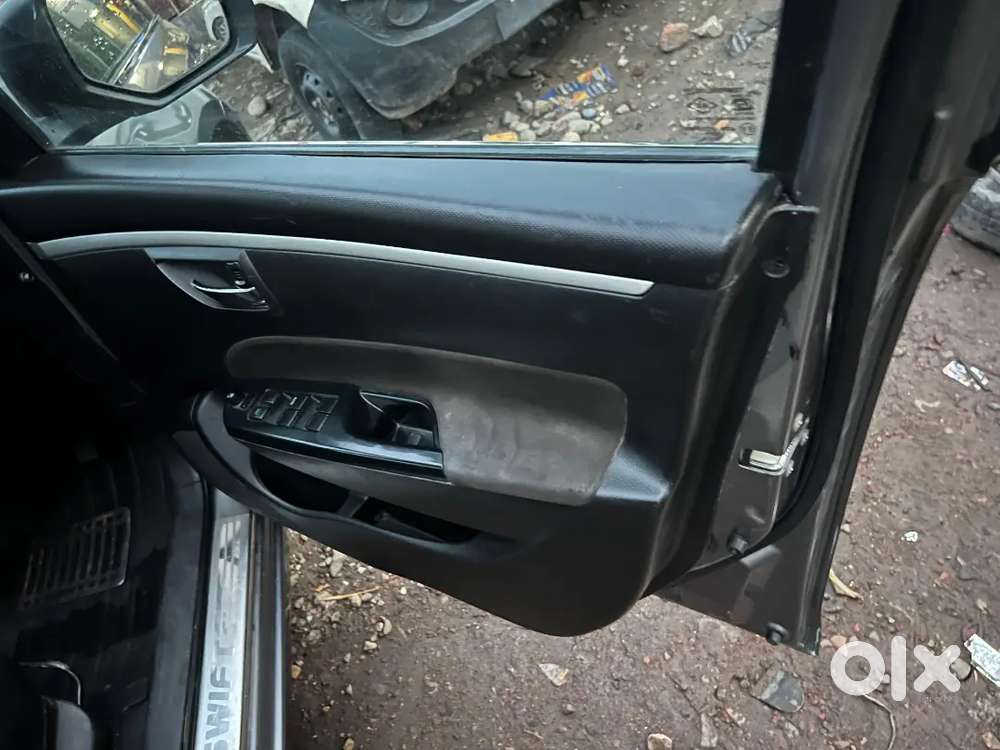 Maruti Suzuki Swift 2016 Petrol 90000 Km Driven