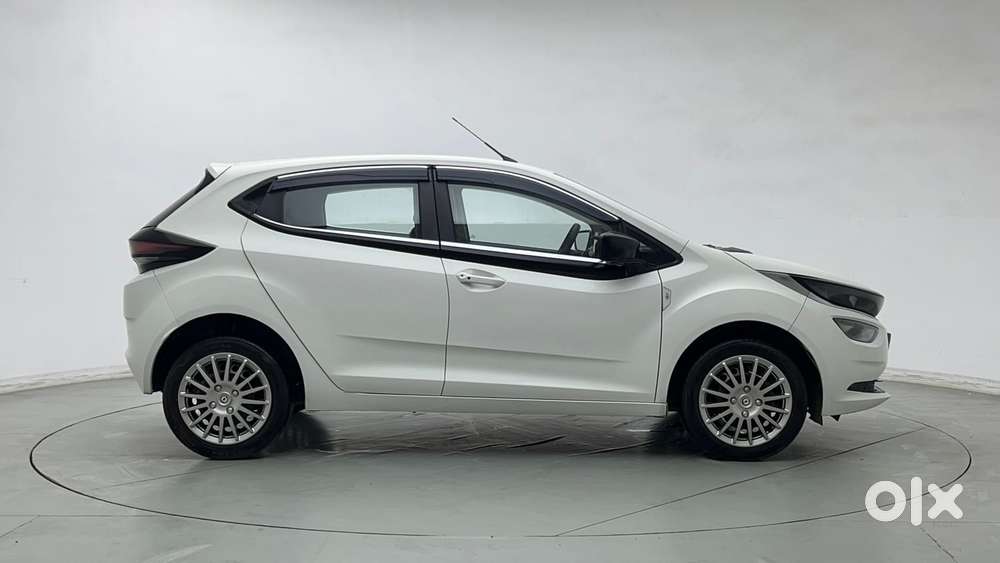Tata Altroz 1.2 Xt, 2022, Petrol