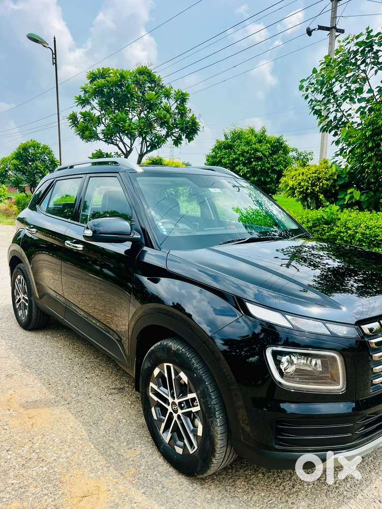 Hyundai Venue Diesel 2023 Top Model