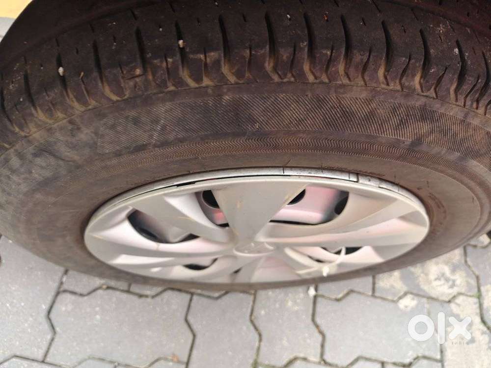 Maruti Suzuki Swift Lxi Optional-o, 2018, Petrol