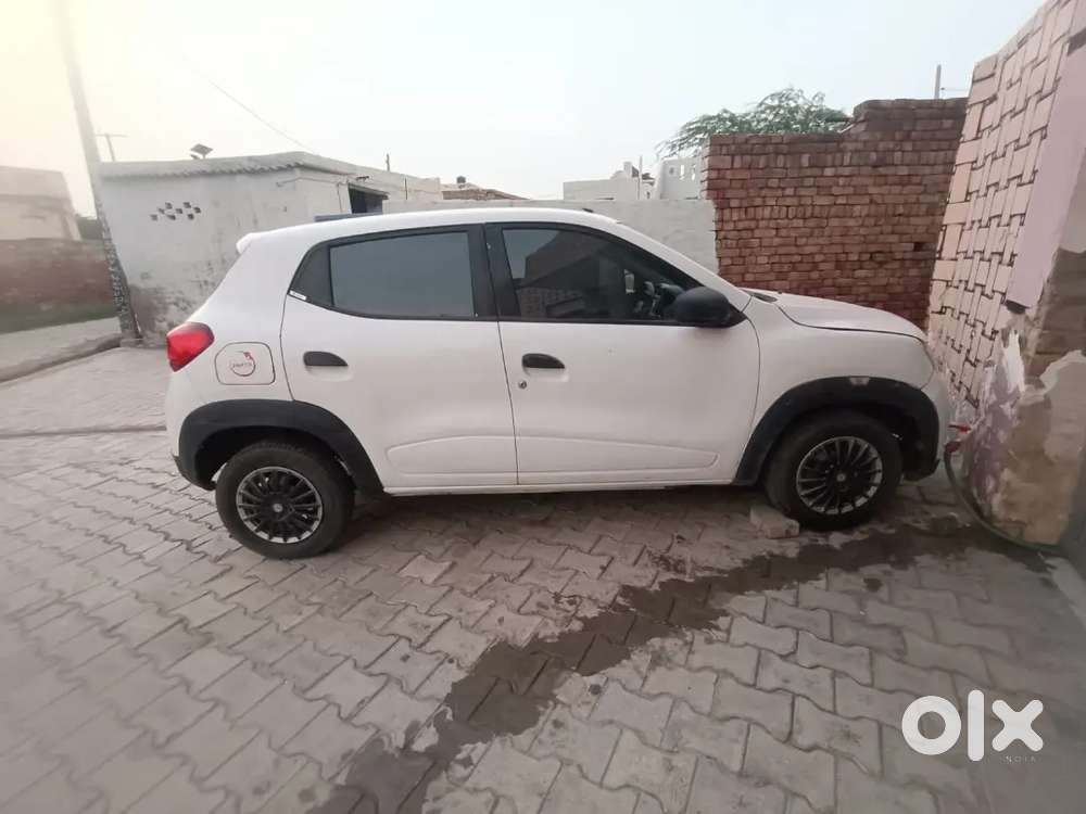 Mahindra Renault Logan Petrol 2016