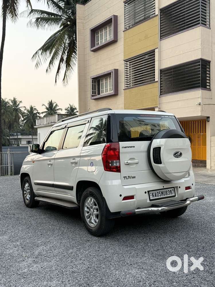 Mahindra Tuv 300 T8 Amt, 2017, Diesel