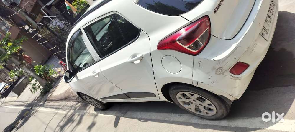 Hyundai Grand I10 Sportz, 2016, Petrol