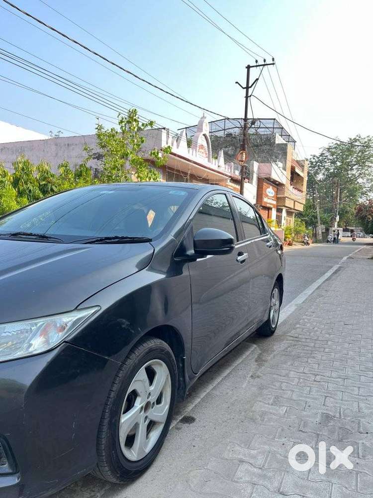Honda City V At Sunroof I-vtec, 2015, Petrol