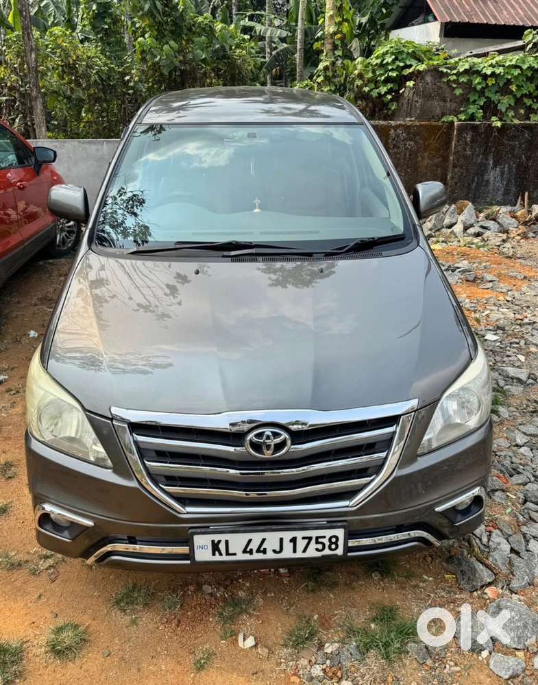 Toyota Innova Diesel 2014
