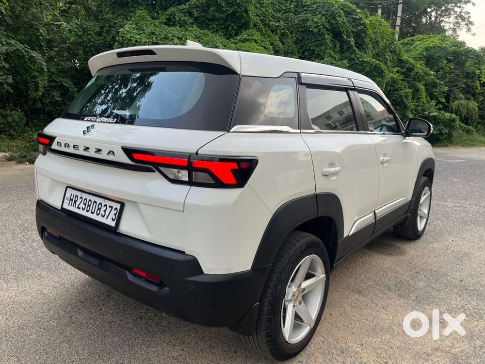 2024 Maruti Brezza Lxi