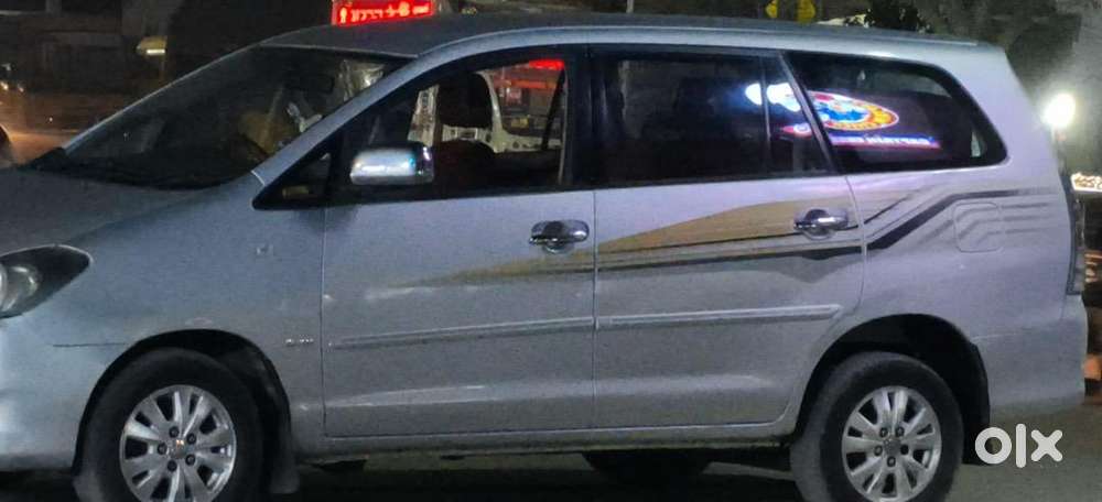 Toyota Innova 2010 Diesel Well Maintained