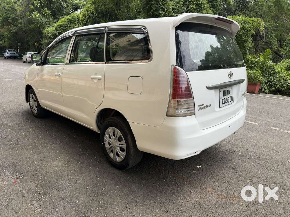 Toyota Innova 2.5 G4 Diesel 8-seater, 2005, Diesel