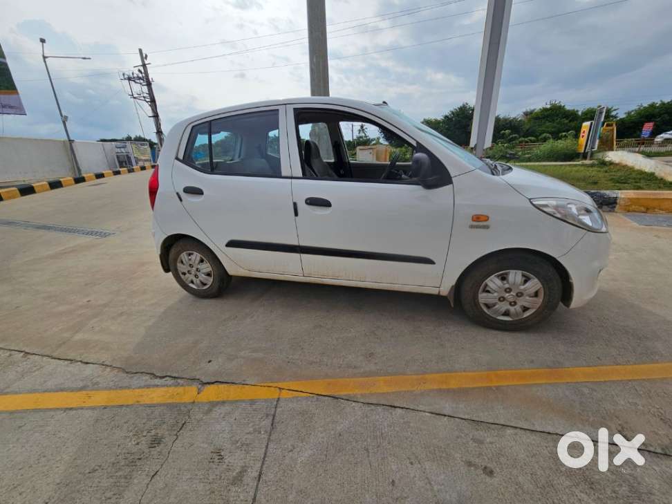 Hyundai I10 Magna O, 2016, Petrol