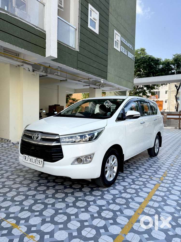 Toyota Innova Crysta 2.4 V, 2017, Diesel