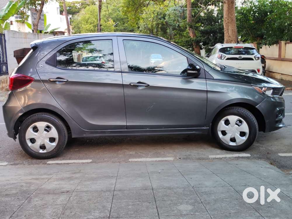 Tata Tiago 1.2 Revotron Xt (o), 2023, Petrol
