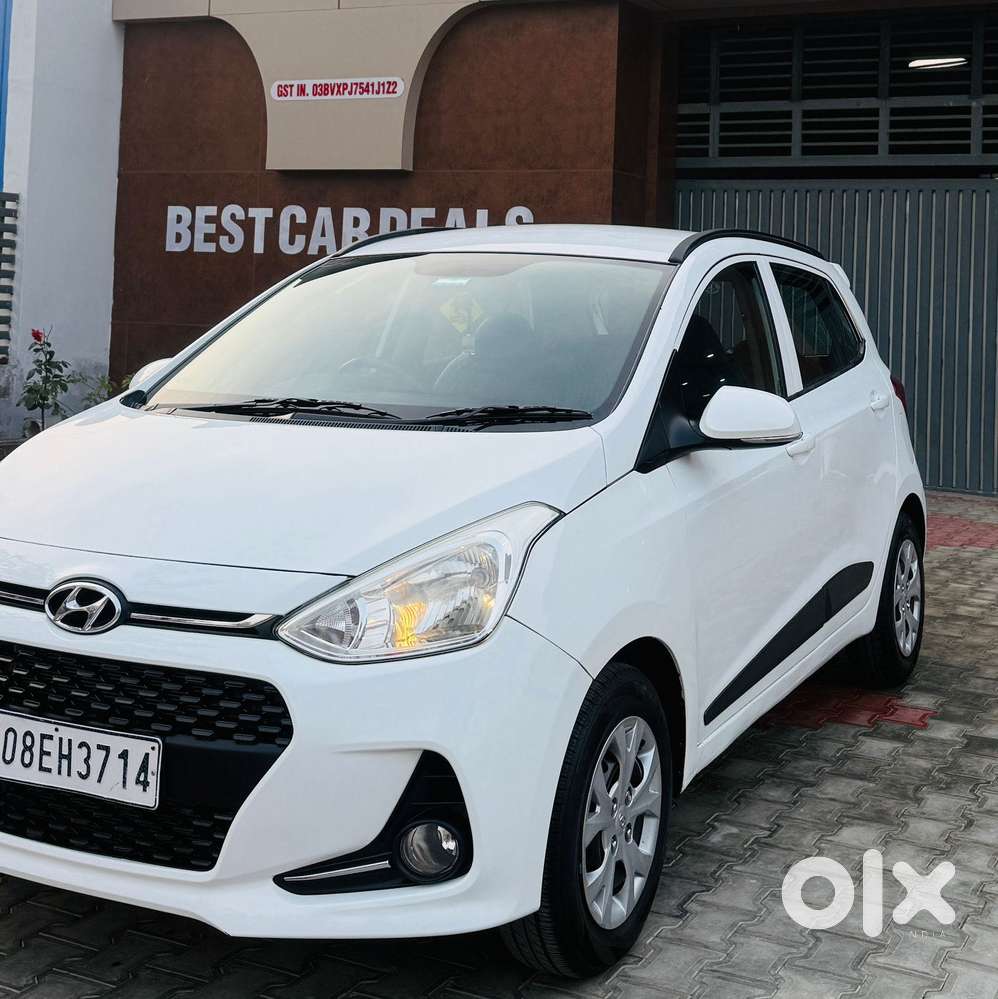 Hyundai I10 Sportz At, 2019, Petrol