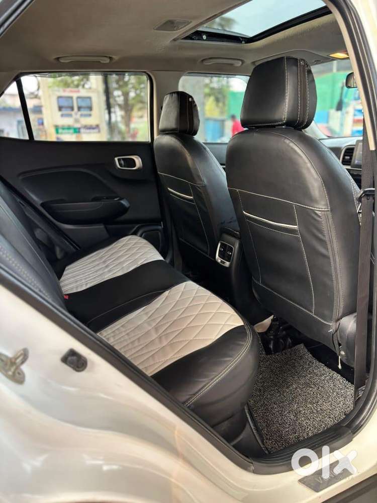 Hyundai Venue 2021 Diesel Well Maintained