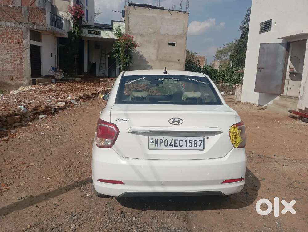 Hyundai Xcent 2016 Diesel 74550 Km Driven