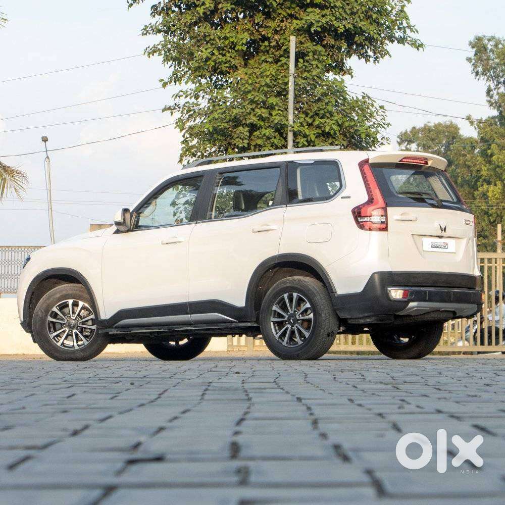 Mahindra Scorpio N Z8 Select Diesel At 2wd 7-seater, 2025, Diesel