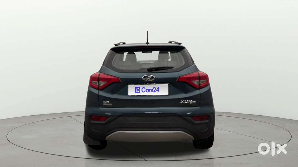 Mahindra Xuv300 1.2 W8 (o) Amt Petrol, 2021, Petrol