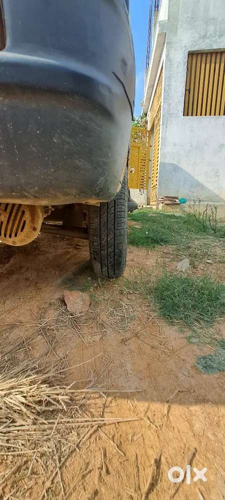 8 Seater New Tires 1 Stepni In Good Condition