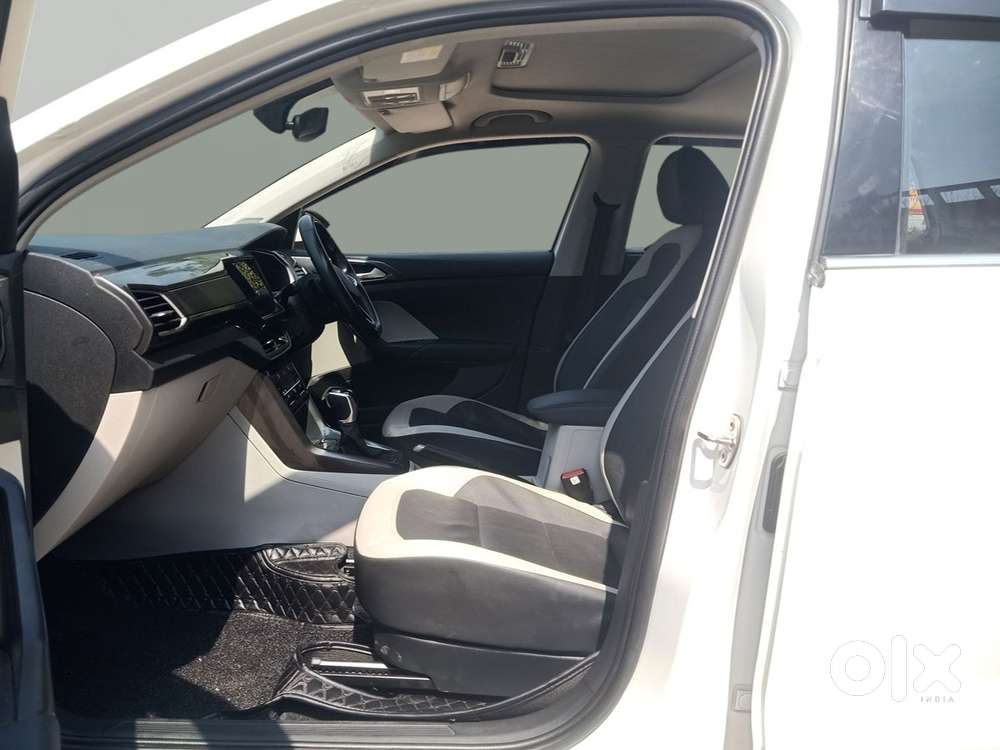 Volkswagen Taigun 1.0 Tsi Topline At, 2022, Petrol