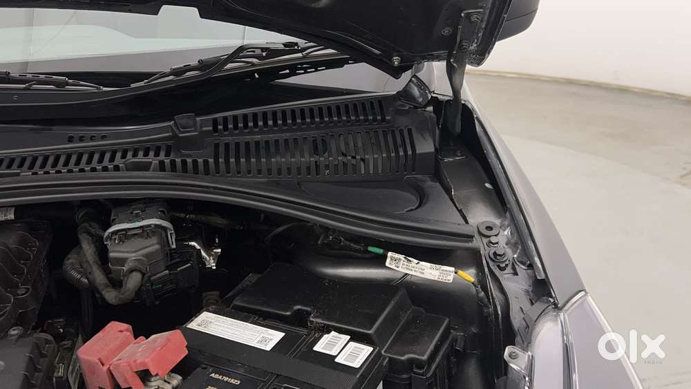 Tata Tiago Xe, 2025, Petrol