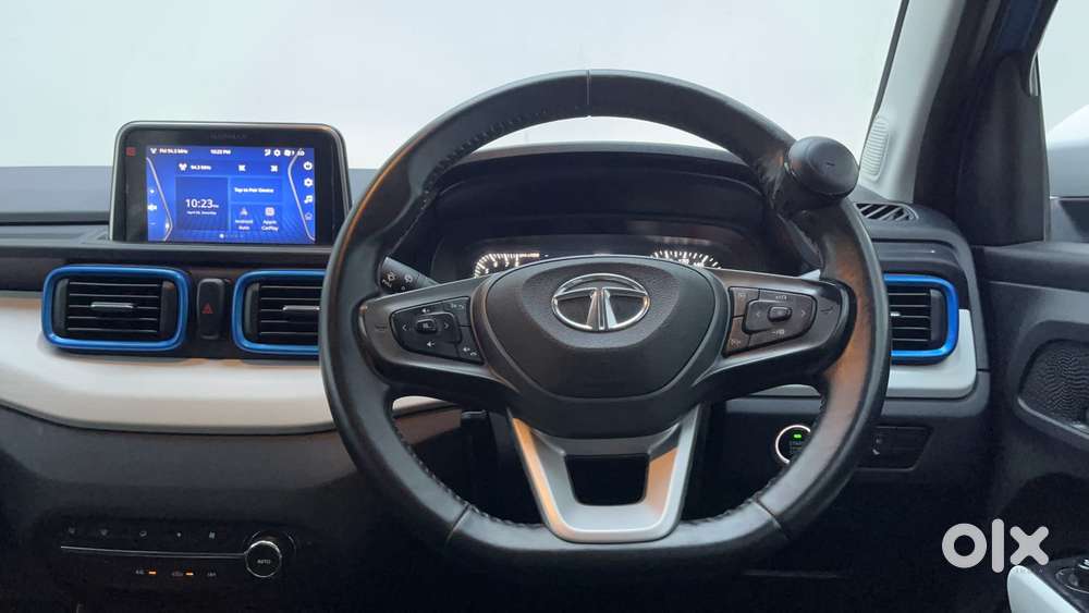 Tata Punch 1.2 Revotron Creative Amt Dual Tone, 2022, Petrol