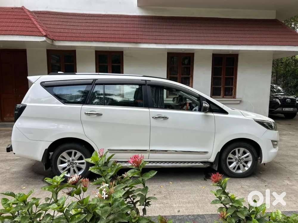 Toyota Innova Crysta 2.8 Gx At 7 Str, 2018, Diesel